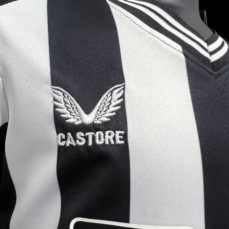 NEWCASTLE I 23/24 CONJUNTO INFANTIL - TIENDA DEL JUGADOR