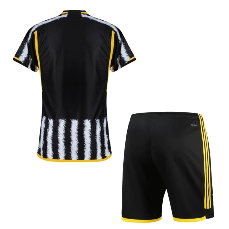 JUVENTUS I 23/24 CONJUNTO INFANTIL - TIENDA DEL JUGADOR