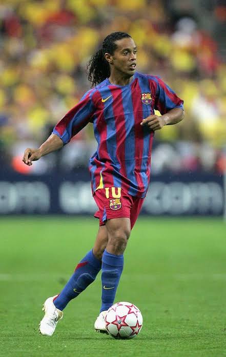 BARCELONA I 05/06 HOMBRE (RETRO)- FINAL CHAMPIONS LEAGUE- RONALDINHO 10